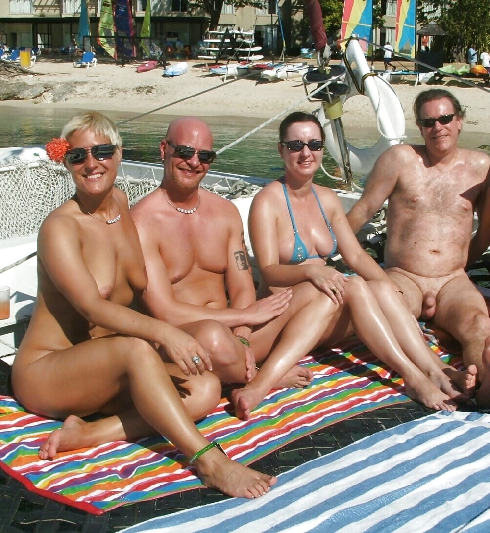 Красивые оргии на пляже