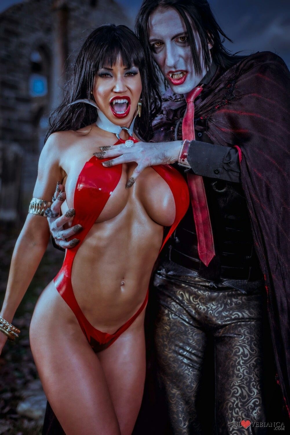 Голые вампирши из фильмов