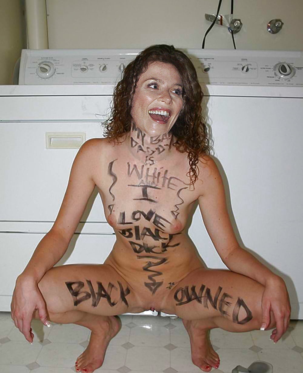 Эротические надписи на теле