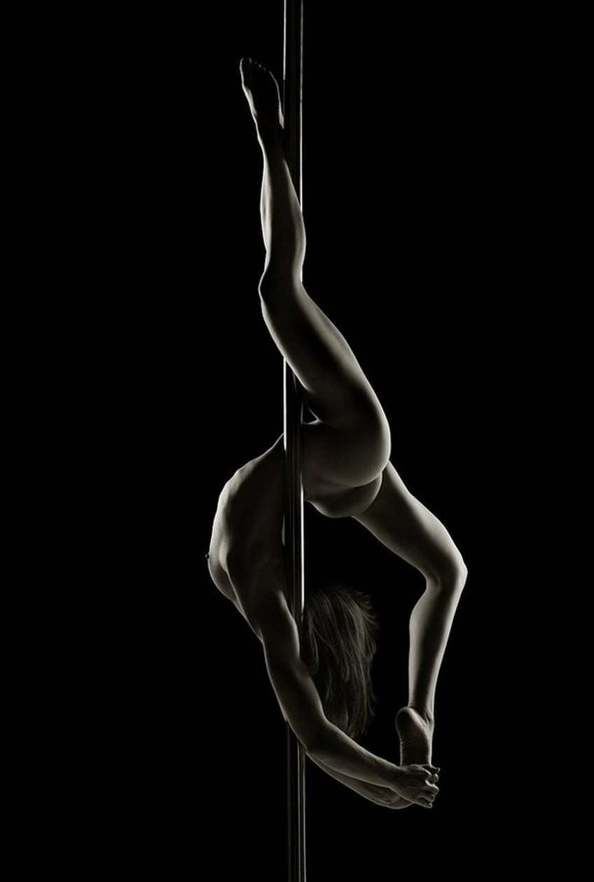 Эротические танцы на шесте