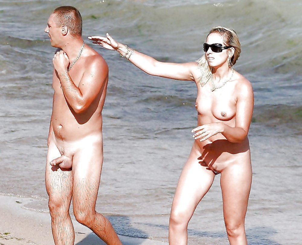 Эрекция на нудиском пляже