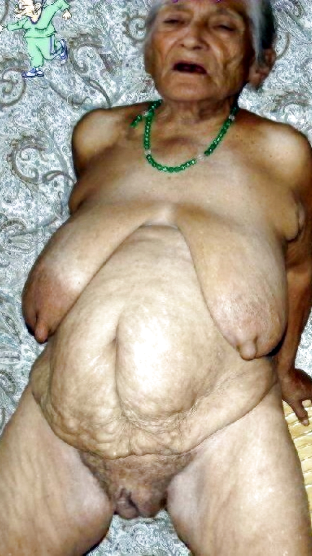 Маленькие сиськи старух