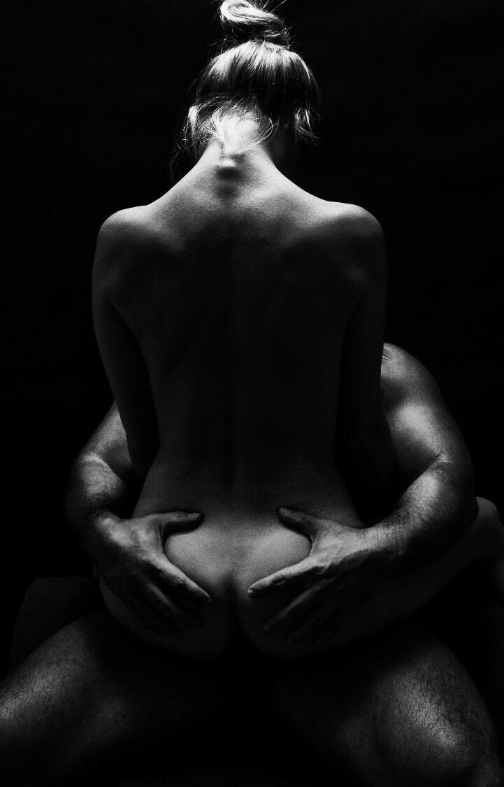 Эротические черно белые