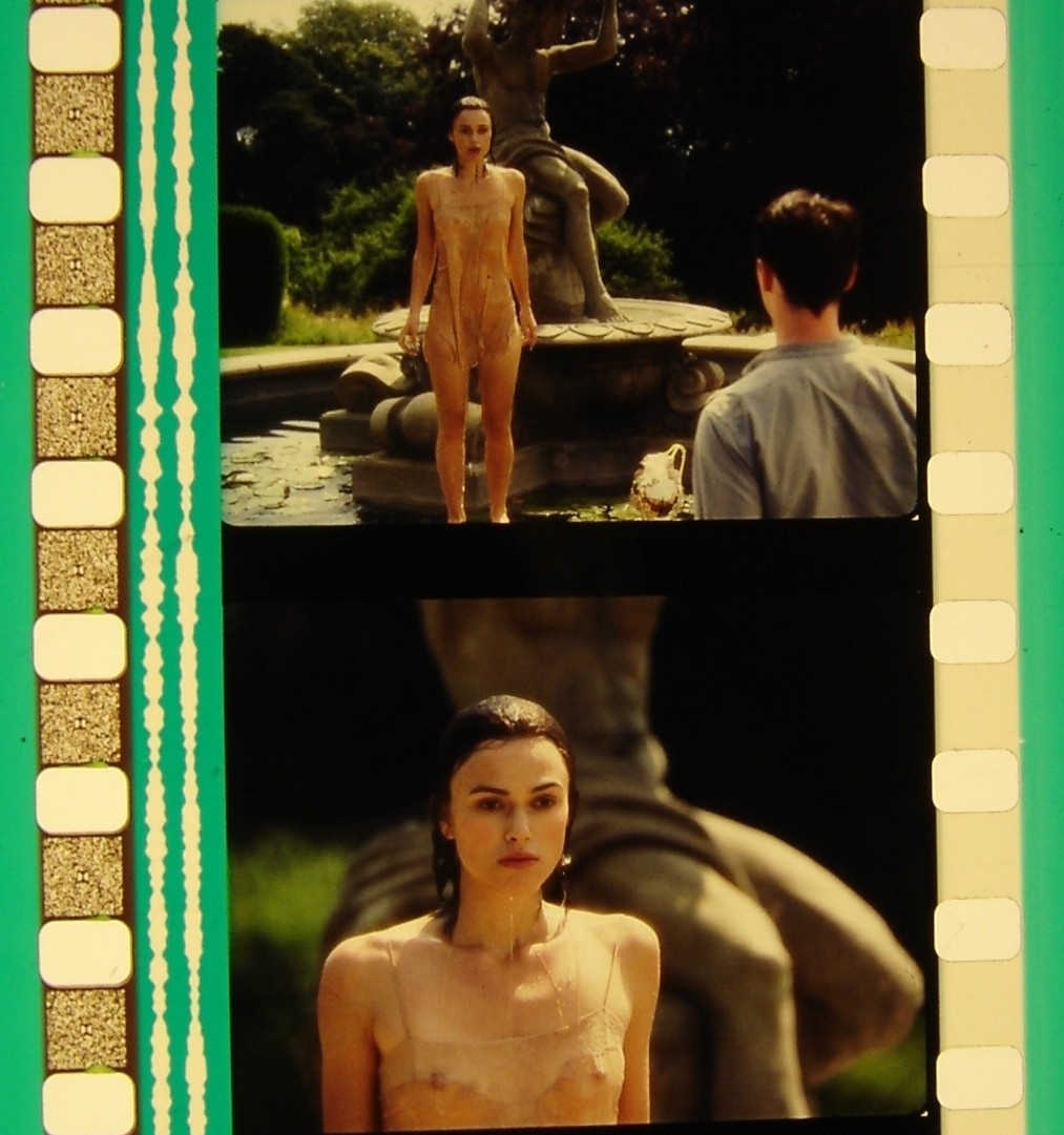 Кира Найтли голая вагина