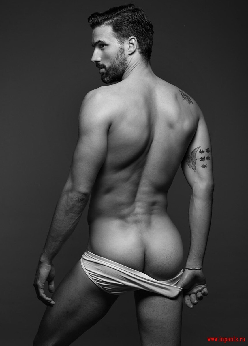 Фотосессия голых мужчин