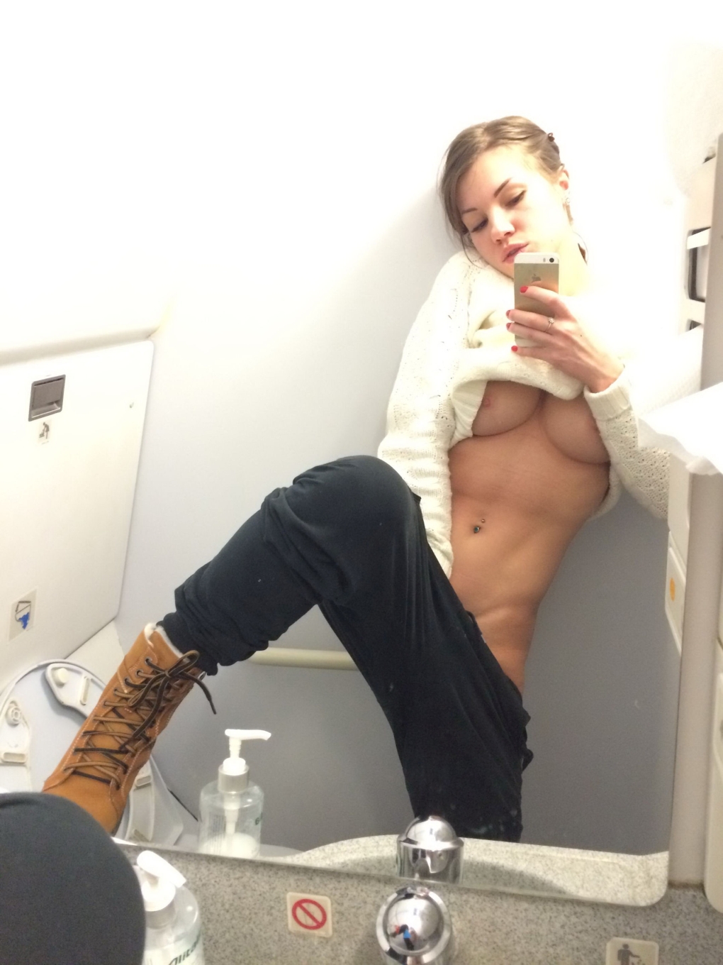 Селфи в ванной и туалете
