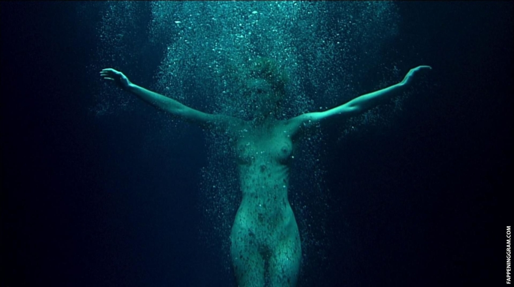 Ребекка Ромейн голышом