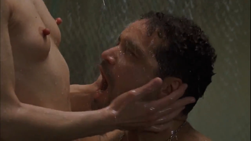 Порнозвезда Милла Йовович