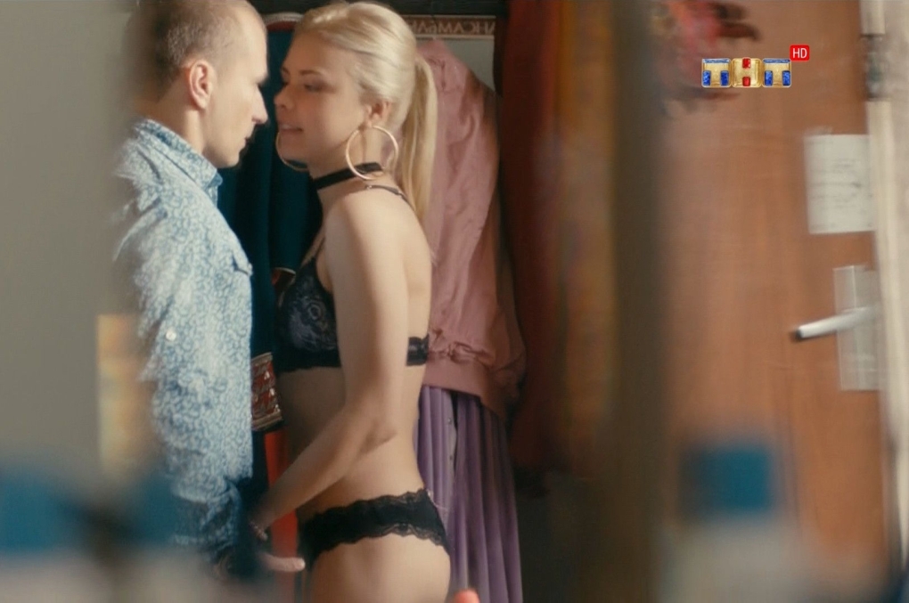 Анастасия Рольщикова ню