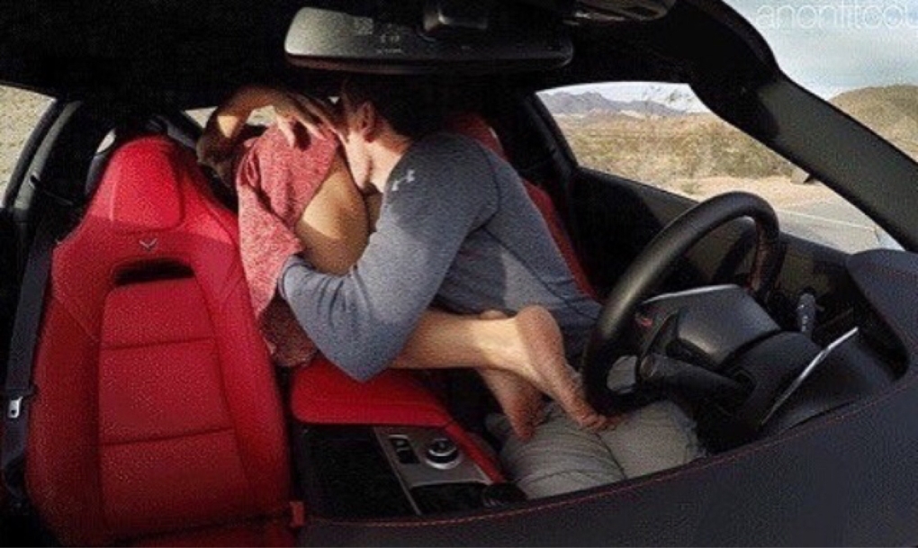 Дарья Шай голая в автомобиле