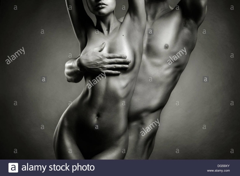 Девушка похожая на парня ню