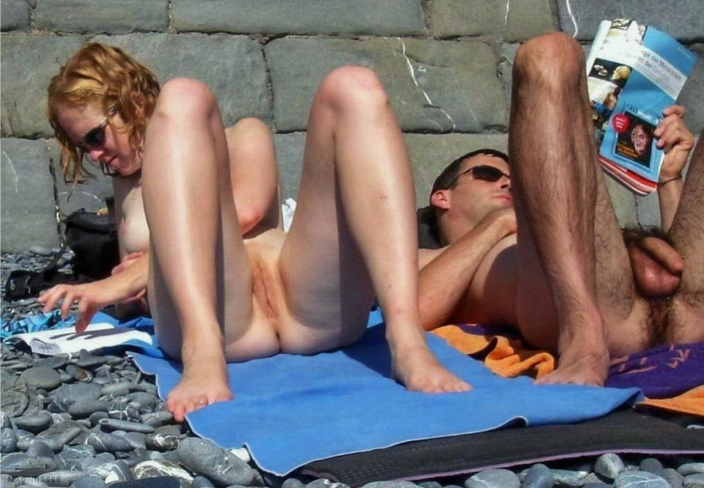 Вуайеризм на голом пляже