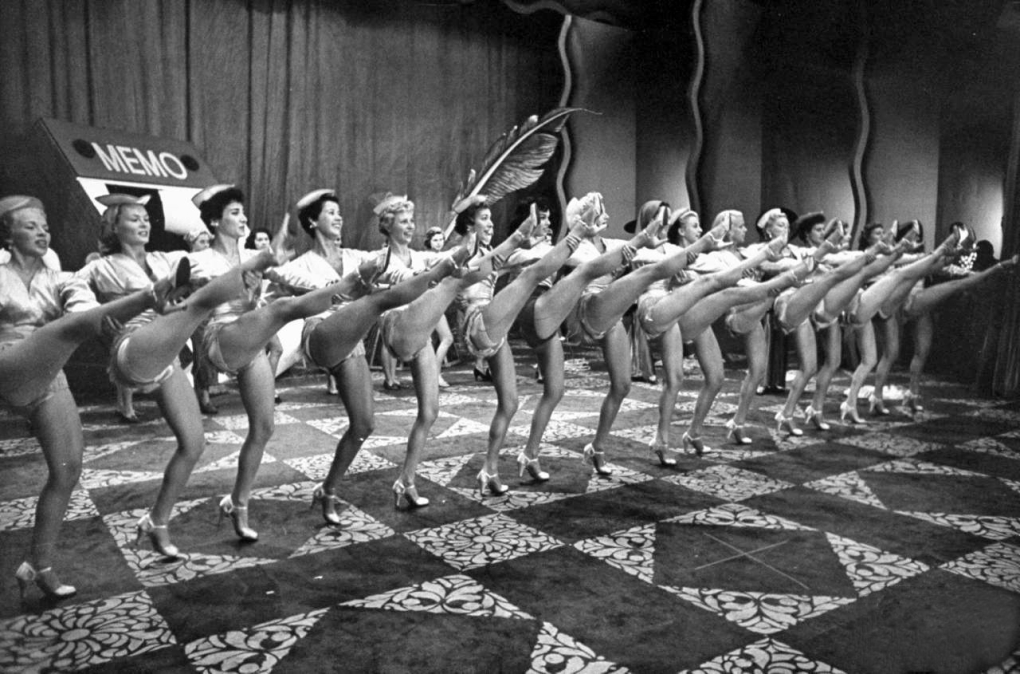 Эротический кордебалет