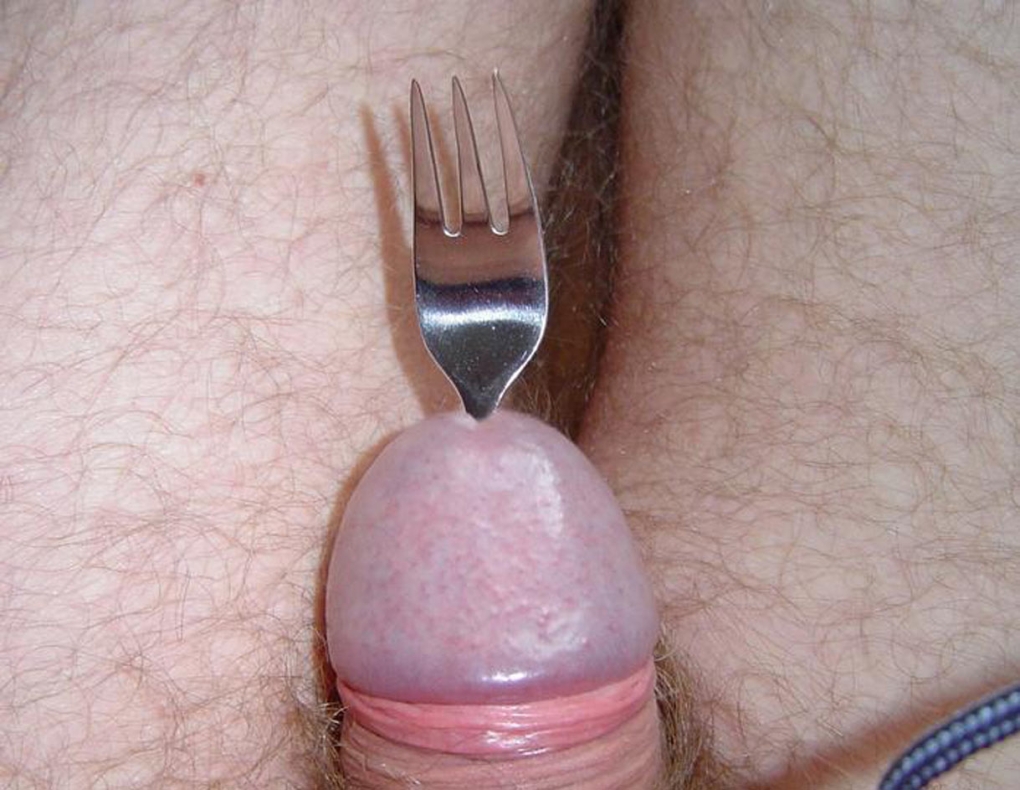 Расширитель в уретре бдсм