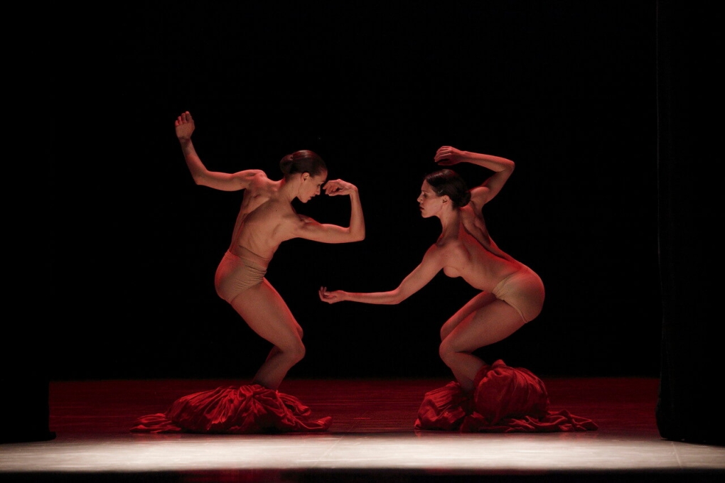 Эротические танцы в балете