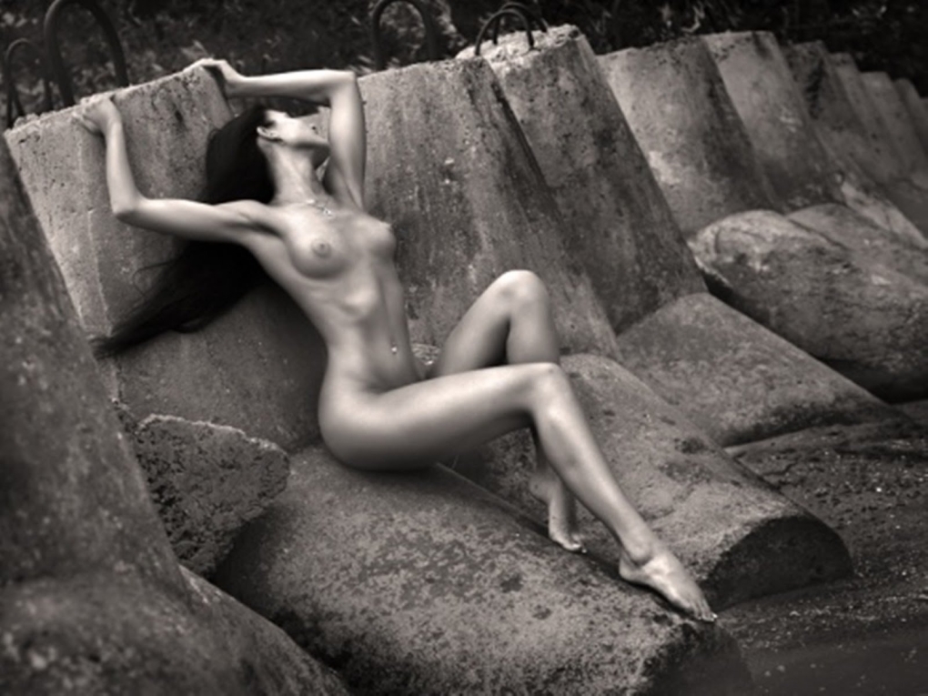 Нестандартные девушки ню