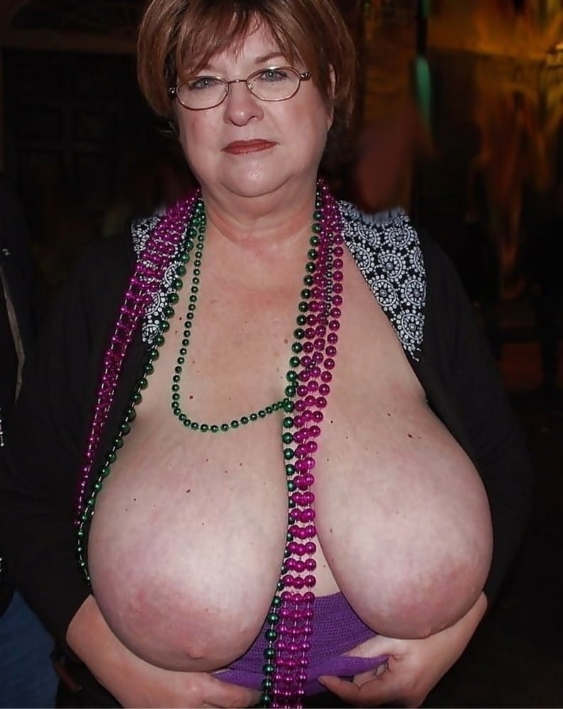 Большие обвисшие сиськи