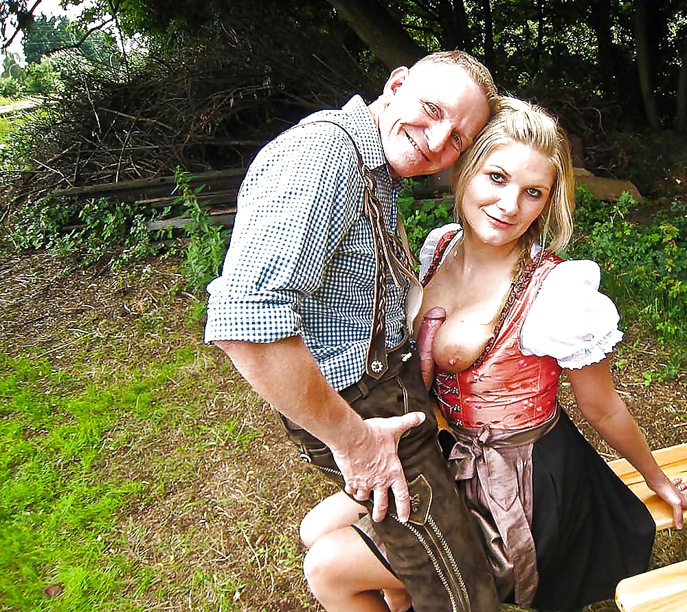 Грудастые девушки Октоберфеста