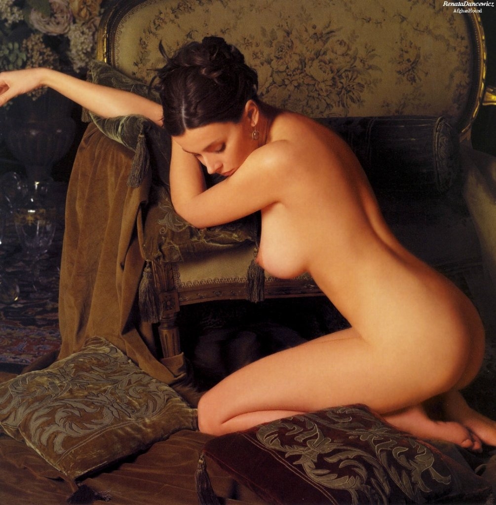 Лили Собески голая из фильма