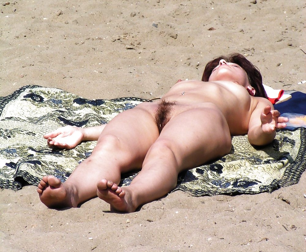 Вуайеристы пляж женщины