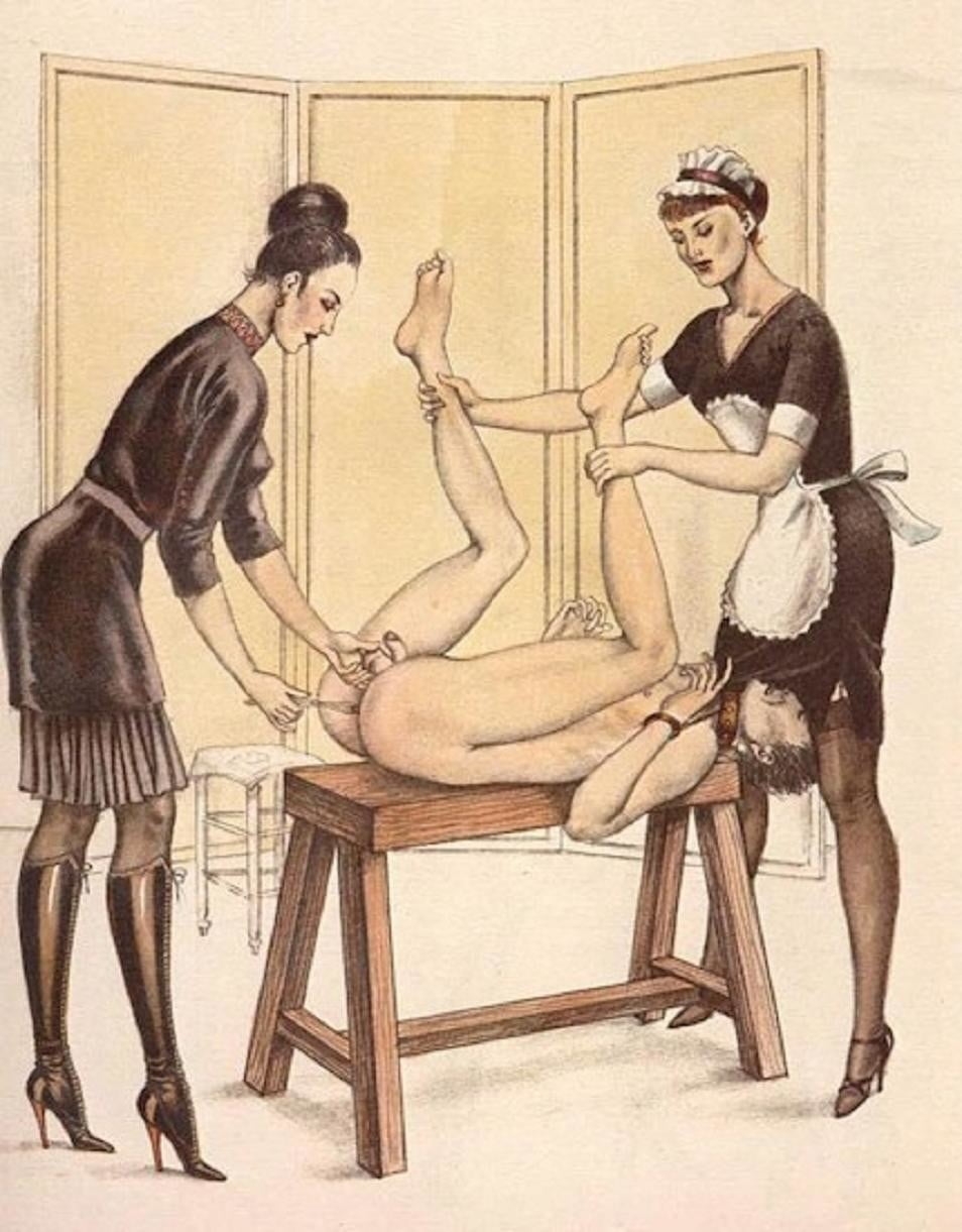 Женщина заставила лизать