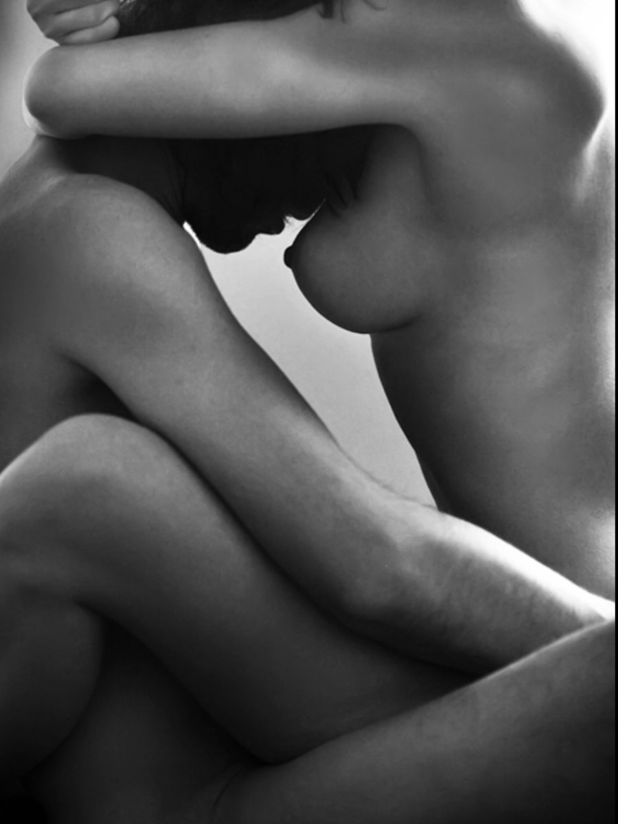 Эротические черно белые