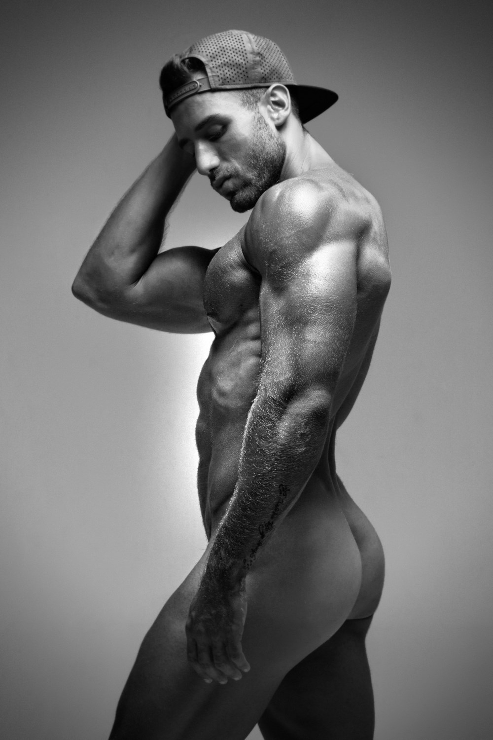 Мужская фотосессия в стиле ню