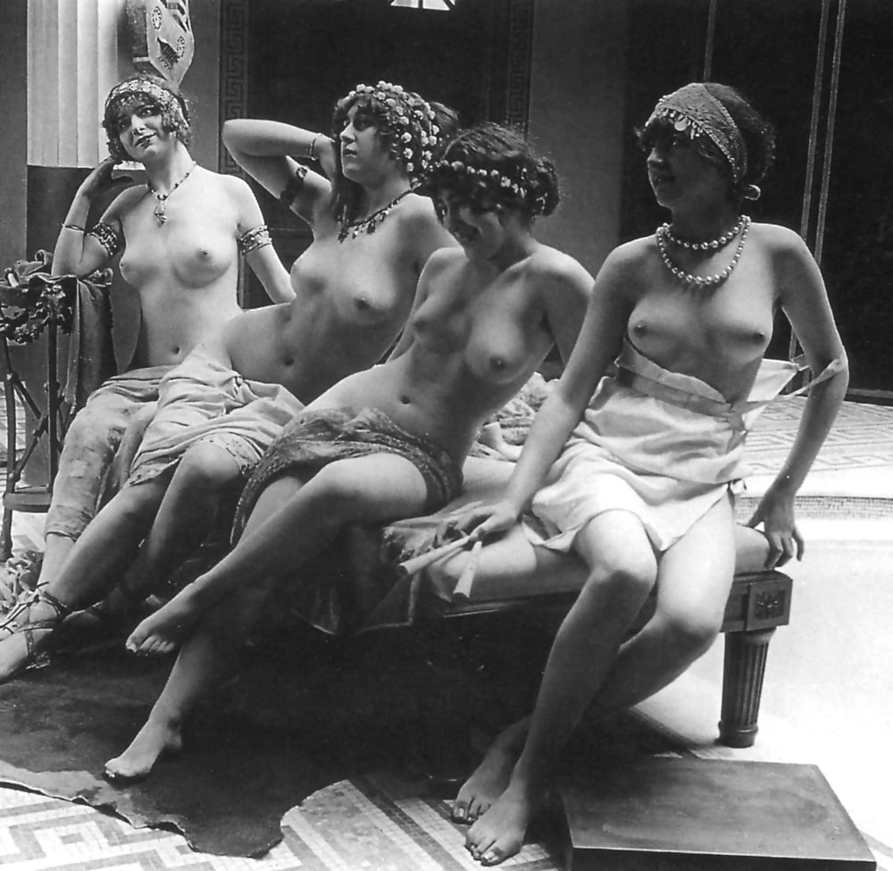 Эбони Браун Шугар голая