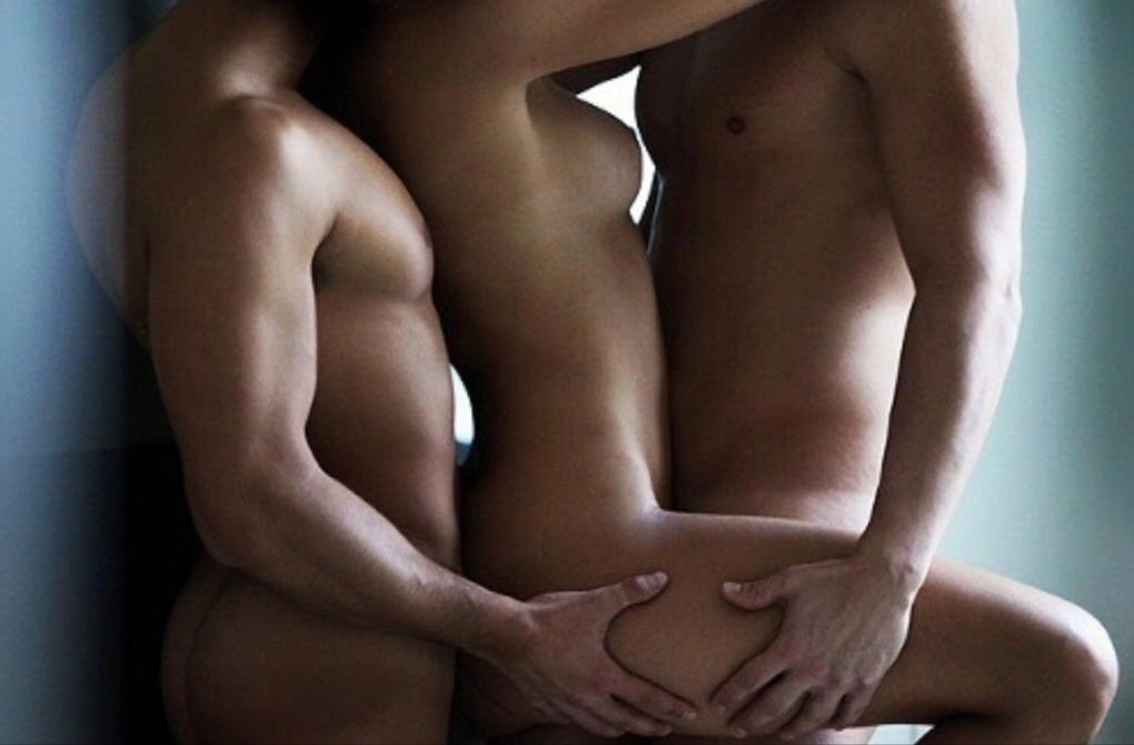 Эротические фотосессии двух пар