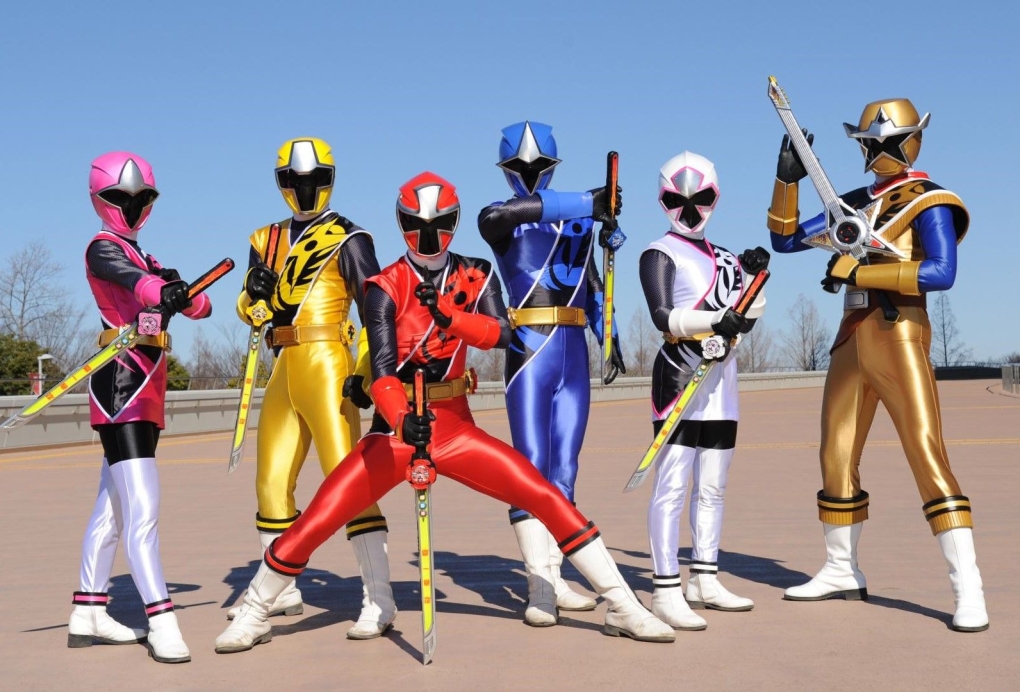 Супергерл и Пауэргерл лесби