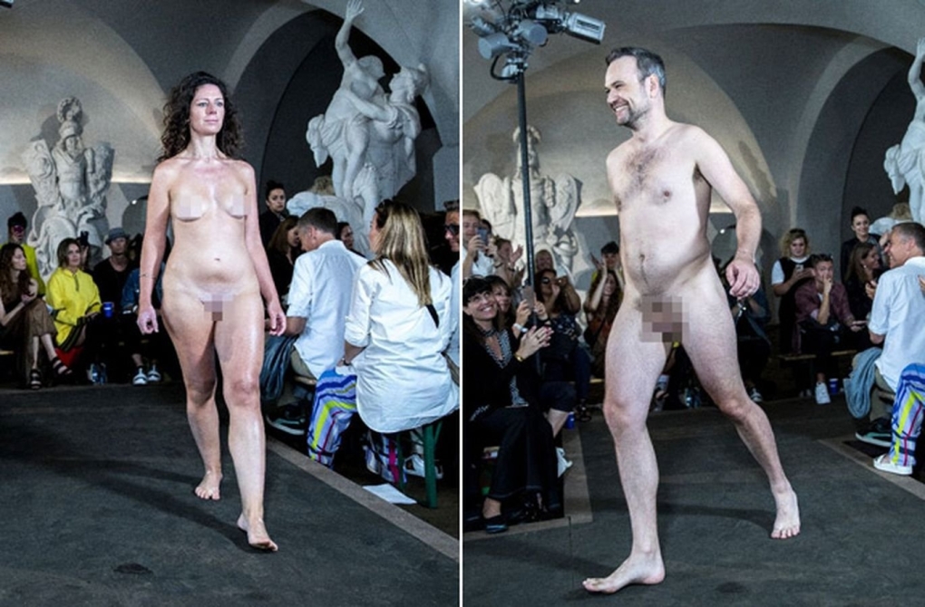 Разделась на показе частное