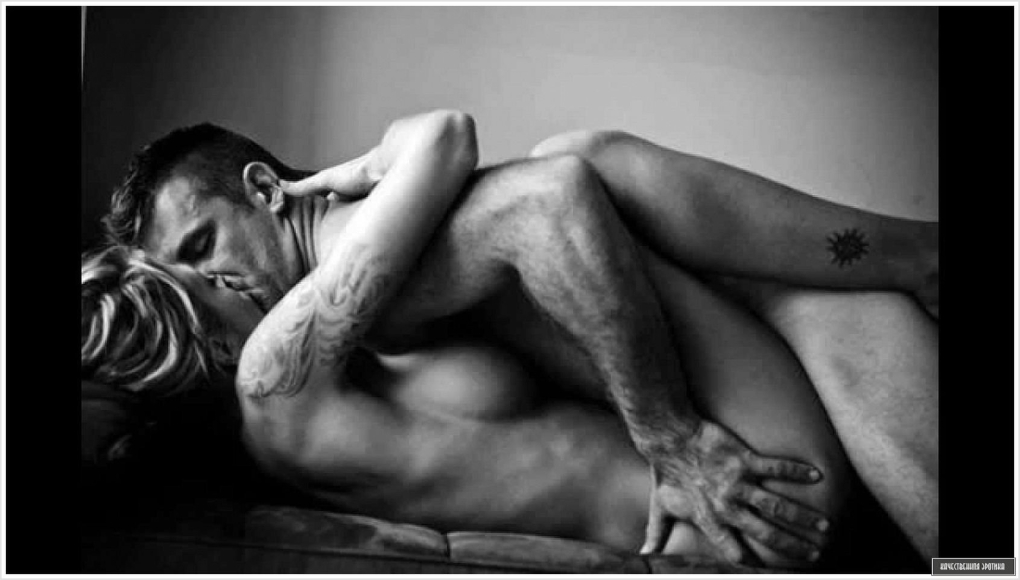 Эротические мужчина и женщина сзади