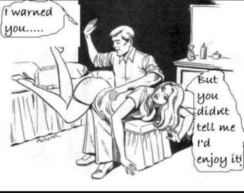 Парень шлепает девушку по попе