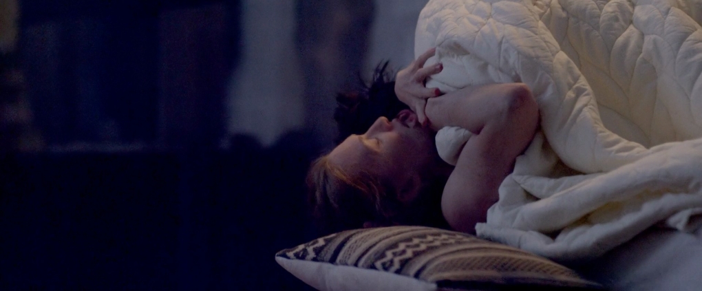 Паула бир голая в фильме