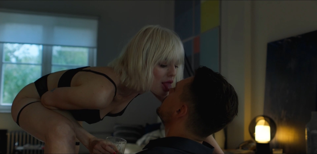 Знаменитости без трусов