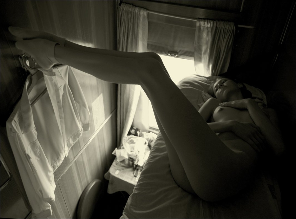 Эротичные девушки в поезде