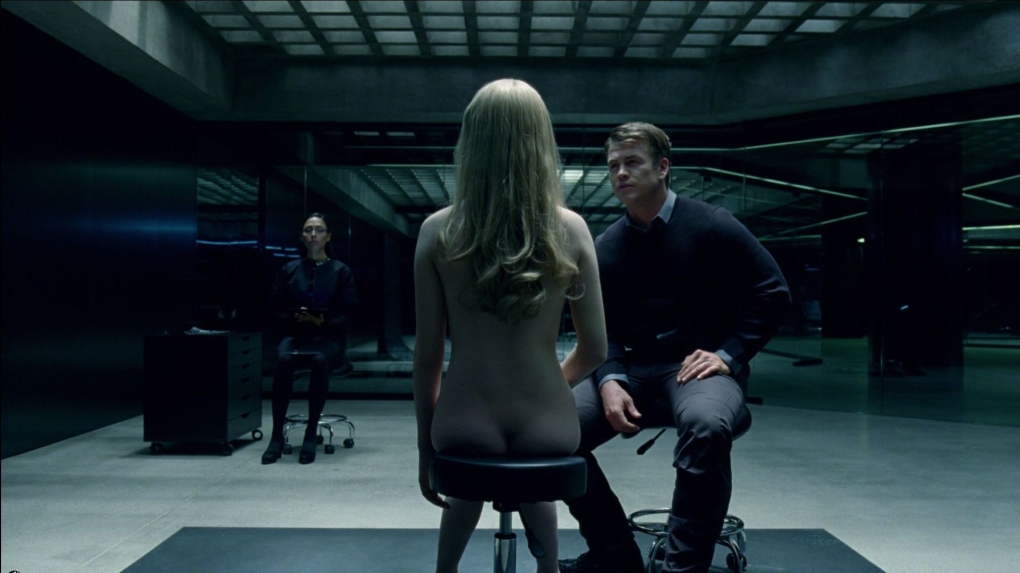 Эван Рэйчел Вуд на пляже