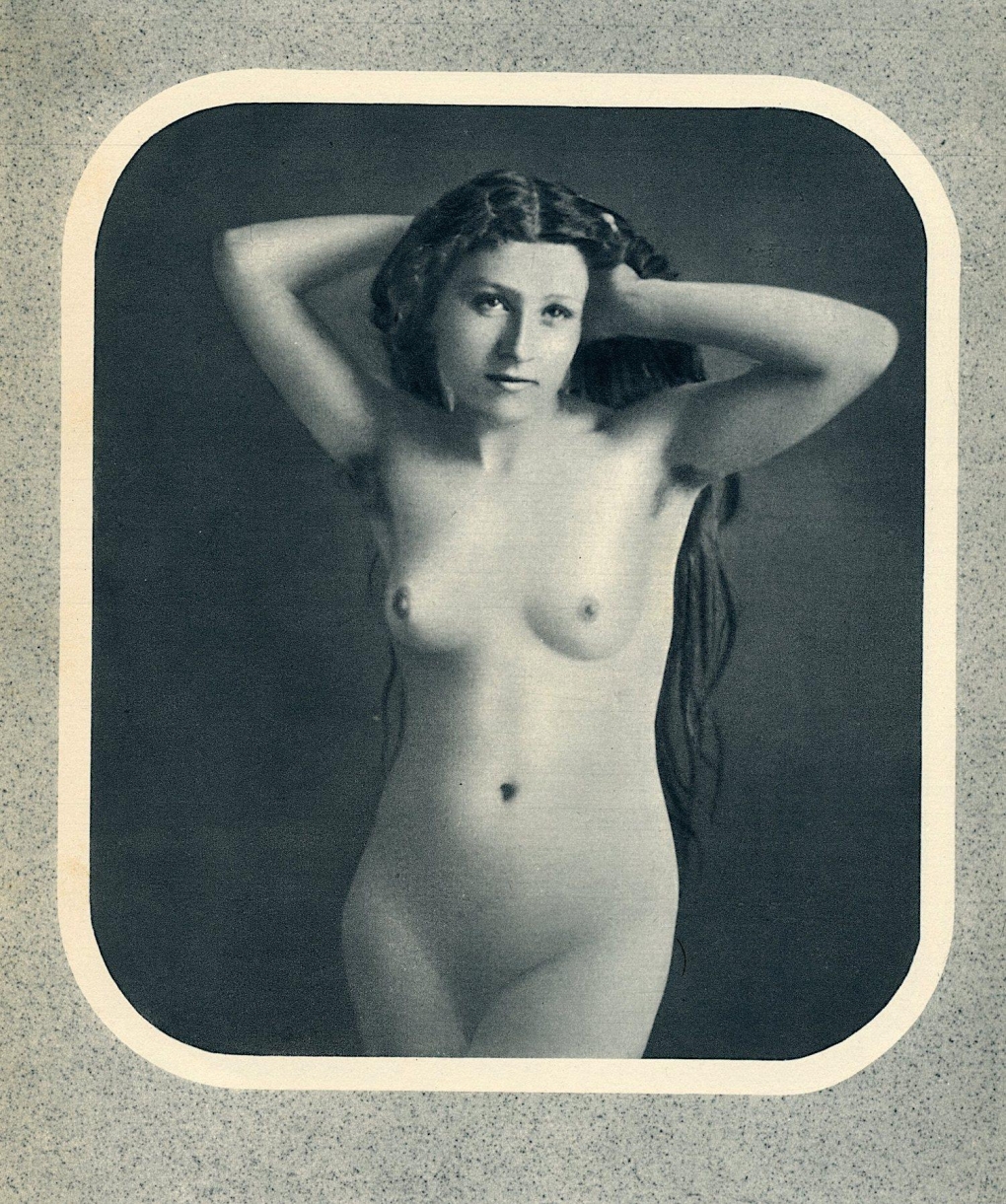 Голые женщины 19-го века