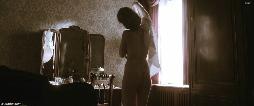 Сильвия Хукс постельные сцены