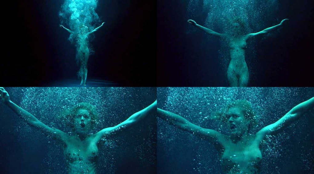 Голая Ребекка Ромейн 2002