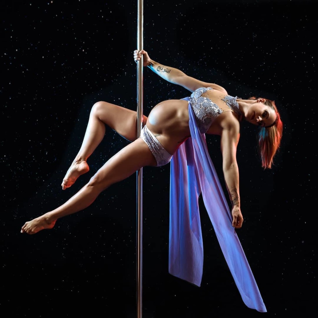 Танцы на пилоне