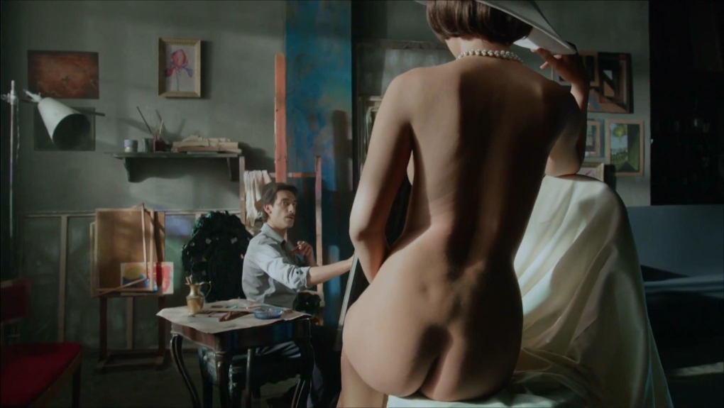 Алиса Гребенщикова сиськи