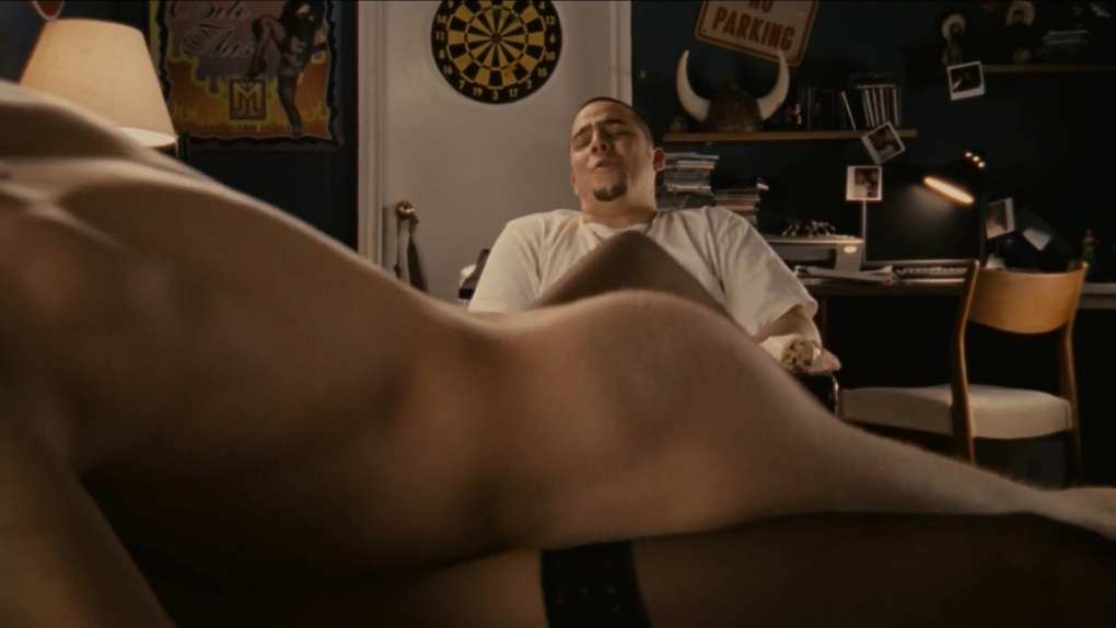 Хейли Беннетт горячие сцены