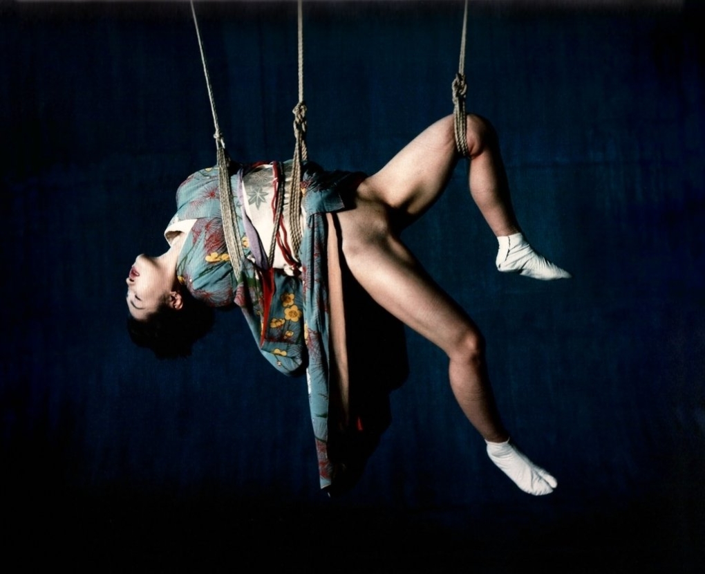 Секретарша без трусиков шибари