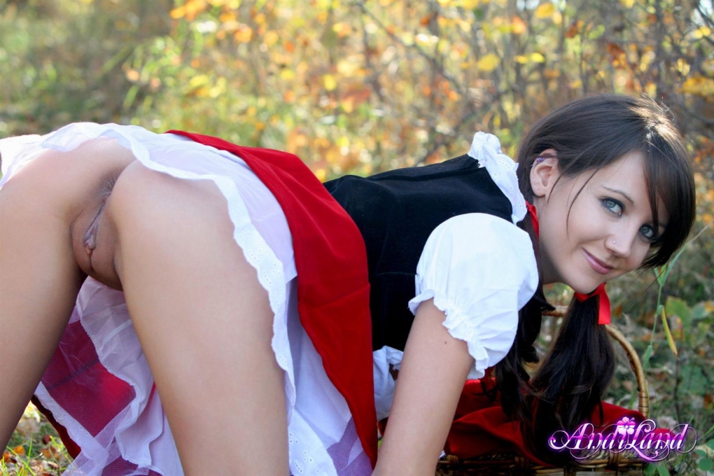 Косплейщицы без трусиков