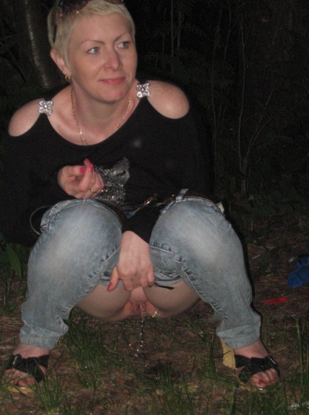 Старые женщины без трусиков