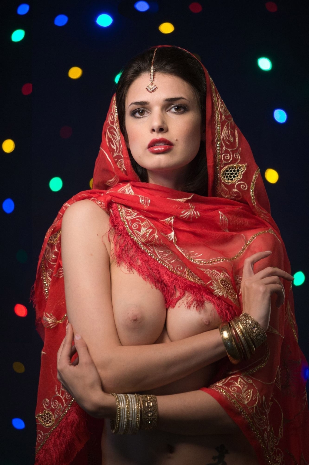 Восточная красавица без трусов