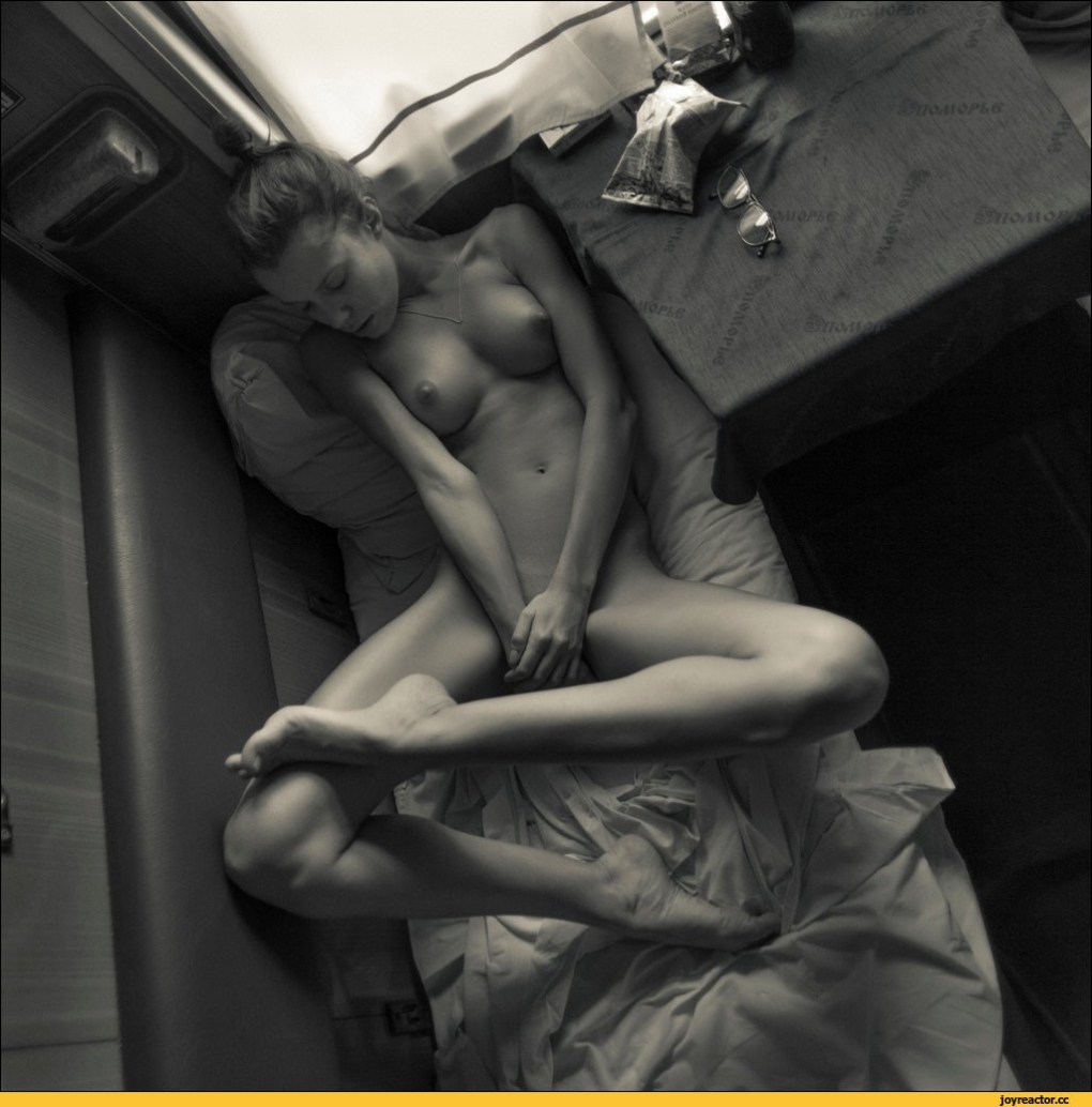 Случайный трах в поезде