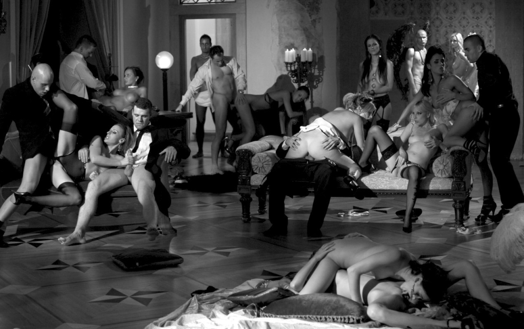 Свингер вечеринка в масках