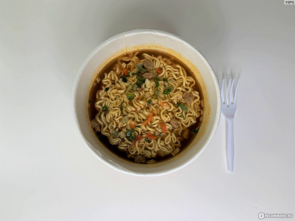 Роллтон в тарелке